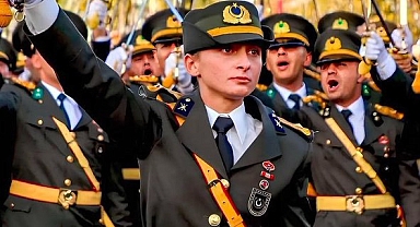 Teğmen Ebru Eroğlu Savunmasını Verdi: Bu Rozeti Alamayacaklar
