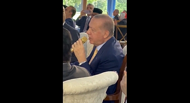 Erdoğan Endonezya'da Mehter Marşı'na Eşlik Etti