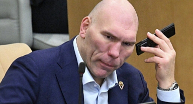 Rus Milletvekili Nikolai Valuev'in Azerbaycan'a Girişi Yasaklandı