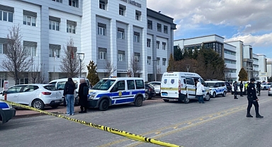 Selçuk Üniversitesi'nde Silahlı Saldırı: Dekan Yardımcısı Vuruldu