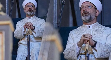 AKP'li Diyanet İşleri Başkanı Ali Erbaş, Çanakkale Zaferi Konulu Hutbesinde Yine Ulu Önder Atatürk'ün Adını Anmadı