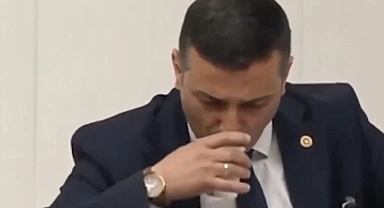 AKP'liler Yine İslamcı Şov Peşinde: Şeker Hastası Vekilin Su İçmesine Tepki Gösterdiler