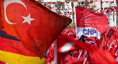 CHP'nin Almanya Gençlik Kolları Üyeleri, Kürtçü Terör Örgütü PKK'nın Saldırısına Uğradı