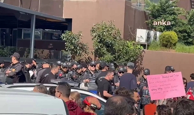 CHP'nin Mitingine Ev Sahipliği Yapan Maltepe'de Espressolab'e Polis Koruması