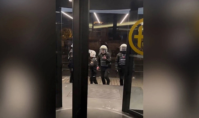 Saraçhane'deki Eylemlerde Polis Otele Sığınan Eylemcileri Tehdit Etti: Gel Lan, Çıkın Dışarı