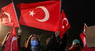 Anayasal Protesto Haklarını Kullanan 102 Türk Gencine Tahliye Kararı