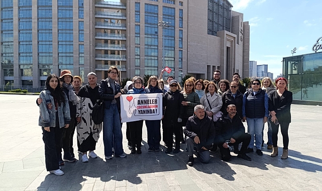 'Esila İçin, Çocuklarımız İçin Adalet' Çağrısı: İstanbul ve İzmir'de Duruşmalar Başladı