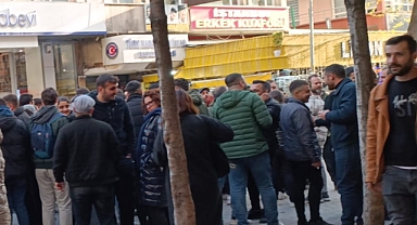 Kızılay'da 'Gençleri Serbest Bırakın' Eylemi: Üniversitelilerden Anayasal Hak Vurgusu