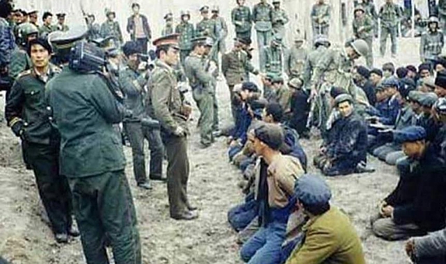 Uygur Hareketi, ÇKP Rejiminin Barın Kasabası'nda Katlettiği Uygur Türkleri İçin Adalet İstiyor