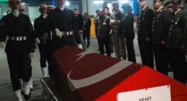 Vebali Büyük, Sorumlular Utansın: Şehidimize Kapalı Otoparkta Askerî Tören Reva Görüldü