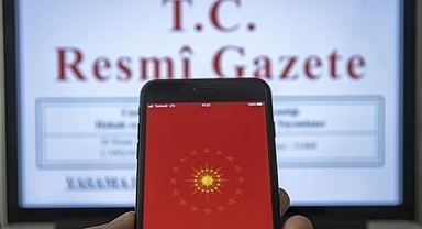 AKP'li Cumhurbaşkanı Erdoğan İmzaladı, İki Mahkumun Kalan Cezaları Kaldırıldı