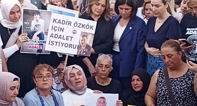 İYİ Parti Lideri Dervişoğlu'nun Eşi Nahide Dervişoğlu, Yasemin Minguzzi'ye Destek İçin Bakırköy Meydanı'ndaydı