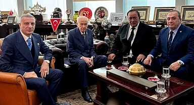 Bahçeli, Suç Örgütü Yöneticiliği İddiasıyla Tutuklanan Selahattin Yılmaz'a 'Dava Arkadaşım' Diyerek Sahip Çıktı