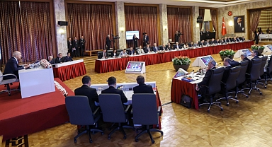 'İkinci Çözüm Süreci' Komisyonu İlk Toplantısını Yaptı: CHP'li Gökçen'den 'Kürt Sorunu Vardır' Çıkışı