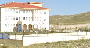Menzil Tarikatı Dayatması: Sivrihisar Köylerindeki Çocuklar Zorla Buhara'daki Okula Naklediliyor