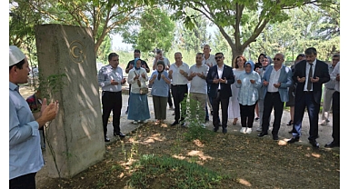 Türk Kültür Mirasına Adanan Bir Ömür: Servet Somuncuoğlu Vefatının 12'inci Yıldönümünde Dualarla Anıldı