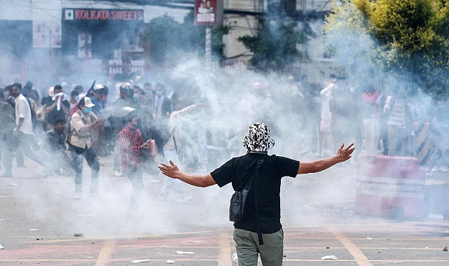 Nepal Protestoları: Başbakan İstifa Etti