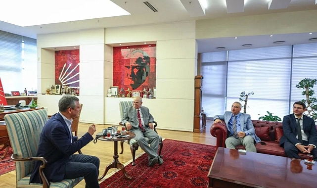 Özgür Özel Aynı Kafada: 'İmralı'ya Gidilir Mi Konuşacağız, Bakacağız'