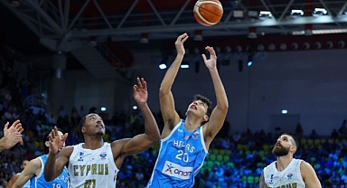 Yunanistan ve Güney Kıbrıs Arasındaki Basket Maçı Rumların Kimlik Tartışmalarını Alevlendirdi