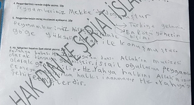 Bir Ortaokul Sınavında Şeriat Propagandası Yapıldı