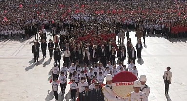 LÖSEV’den Atatürk ve Cumhuriyet'in 102'inci Yılına Vefa: 100 Bin Kişi Anıtkabir’de Buluştu