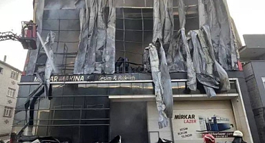 Dilovası’ndaki Parfüm Fabrikası Faciasında Vefat Eden Çocuklarımız Gözyaşlarıyla Toprağa Verildi
