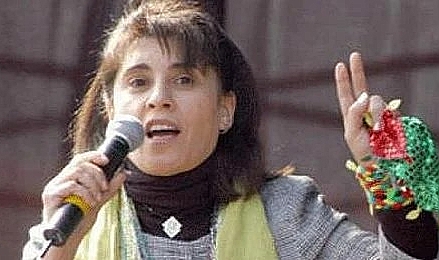 AKP'li Ensarioğlu, Kürtçü Leyla Zana'ya Tepki Gösteren Bursasporluları 'Provokasyon Yapmakla' Suçladı