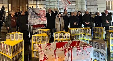 Kıbrıs Türkleri 'Kanlı Noel' Şehitlerimizi Andı: Rumlar İnkar ve Provokasyonla Yanıt Verdi