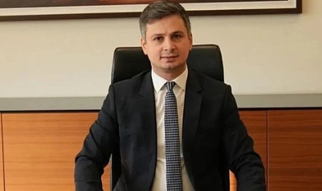 Sabah Gazetesinin Servis Ettiği İfade Sonrası Dikkat Çeken İstifa 

Gazetenin, Mehmet Akif Ersoy soruşturması haberinde ismine yer verilen Furkan Torlak, İletişim Başkanlığı'ndaki görevinden istifa ettiğini açıkladı.