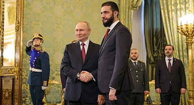 Diktatör Putin ve Ahmed Şara, Rusya'da Görüşecek