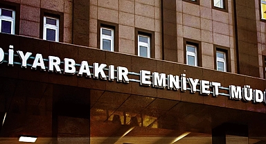 Kürtçü Terör Örgütü PKK/YPG'den, Diyarbakır Emniyet Müdürlüğüne EYP Saldırısı: 13 Gözaltı