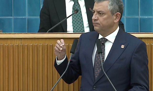 Özel'den Erdoğan’a TRT’de Açık Oturum Çağrısı 

CHP lideri Özgür Özel: "Senden tek bir şey istiyoruz, getir sandığı; ben çözeceğim bütün sorunları."