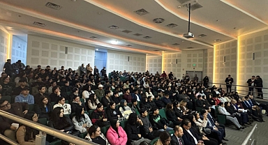 Ruşen Abbas’tan Uluslararası Şirketlere Çağrı: Uygur Türklerine Yapılan Zulme Ortak Olmayın