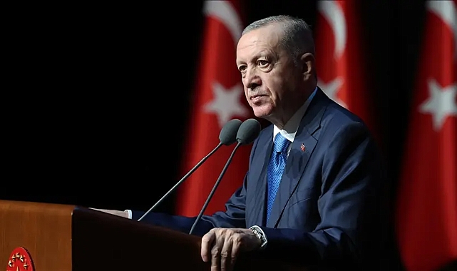 AKP'li Cumhurbaşkanı Erdoğan'dan Kürtçü DEM'e Destek: 'Süreç Uzamamalı'

Bahçeli'nin süreçle ilgili 