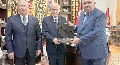 İzzet Ulvi Yönter'in İstifasına İlişkin Devlet Bahçeli'den 'Küskünlük Yok' Mesajı