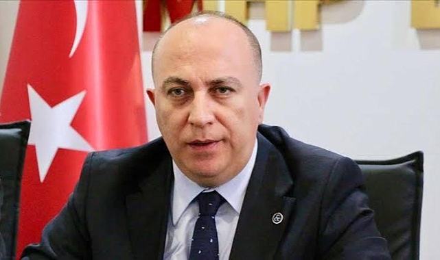 MHP Genel Başkan Yardımcısı İzzet Ulvi Yönter Görevinden İstifa Etti 

Yönter’in, Devlet Bahçeli’nin Başdanışmanı Eyyup Yıldız ile sorun yaşadığı iddia edildi.