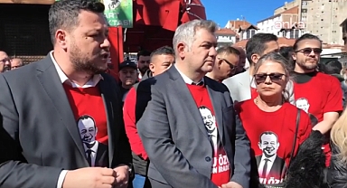 'Tanju Özcan Halkın İradesidir': Bolu'da Bazı Zincir Marketlere Siyah Çelenk Bırakıldı