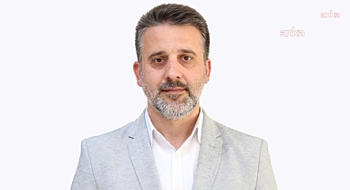 AKP'ye Geçen Bursa Büyükşehir Belediyesi Atatürk ve Türk Bayrağını Kaldırdı