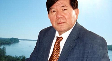 Kazakistanlı Şair Muhtar Şahanov 83 Yaşında Hayatını Kaybetti
