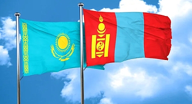 Moğolistan Cumhurbaşkanı, Kazakistan'a Resmi Ziyarette Bulundu