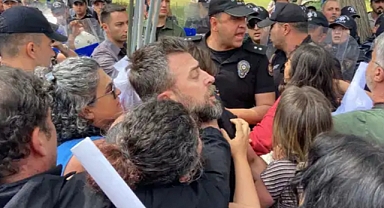 Ankara'da Haklarını Aramak İçin Eylem Yapan Öğretmenlere Sert Polis Müdahalesi
