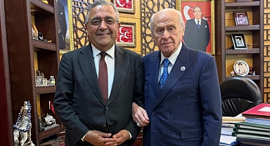 CHP'li Kürtçü Sezgin Tanrıkulu, Devlet Bahçeli ile Samimi Anlar Yaşadı