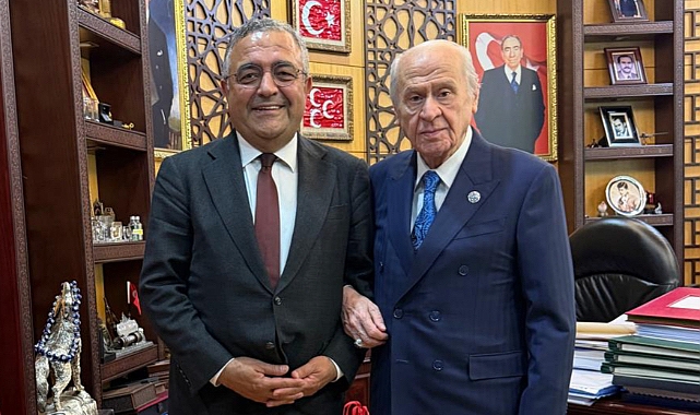 CHP'li Kürtçü Sezgin Tanrıkulu, Devlet Bahçeli ile Samimi Anlar Yaşadı
