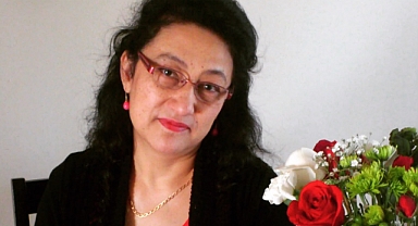 Uygur Türkü Doktor Gulshan Abbas 64 Yaşında: Çin Zindanlarında Adalet Bekleyen Bir Ömür