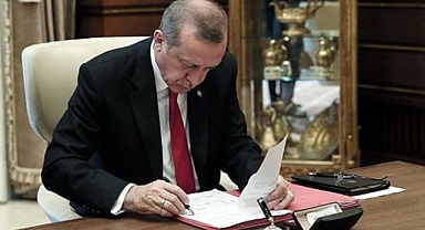 AKP'li Erdoğan 8 Üniversiteye Rektör Atadı