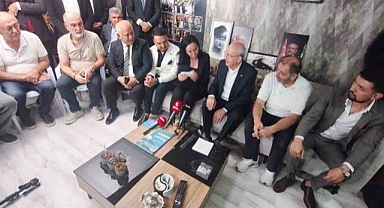 Kılıçdaroğlu'nun Ankara'daki Kontrollü Esnaf Ziyareti Kamuoyunda Garip Karşılandı