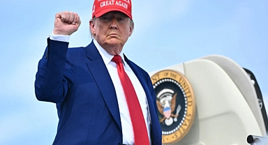 Trump, İran'a Karşı 'Büyük Çaplı Bir Saldırı' Başlatacağını Açıkladı