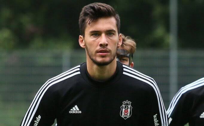 Umut Nayır: Beşiktaş'ta Kadro Dışı Kalmayı Hak Etmedim