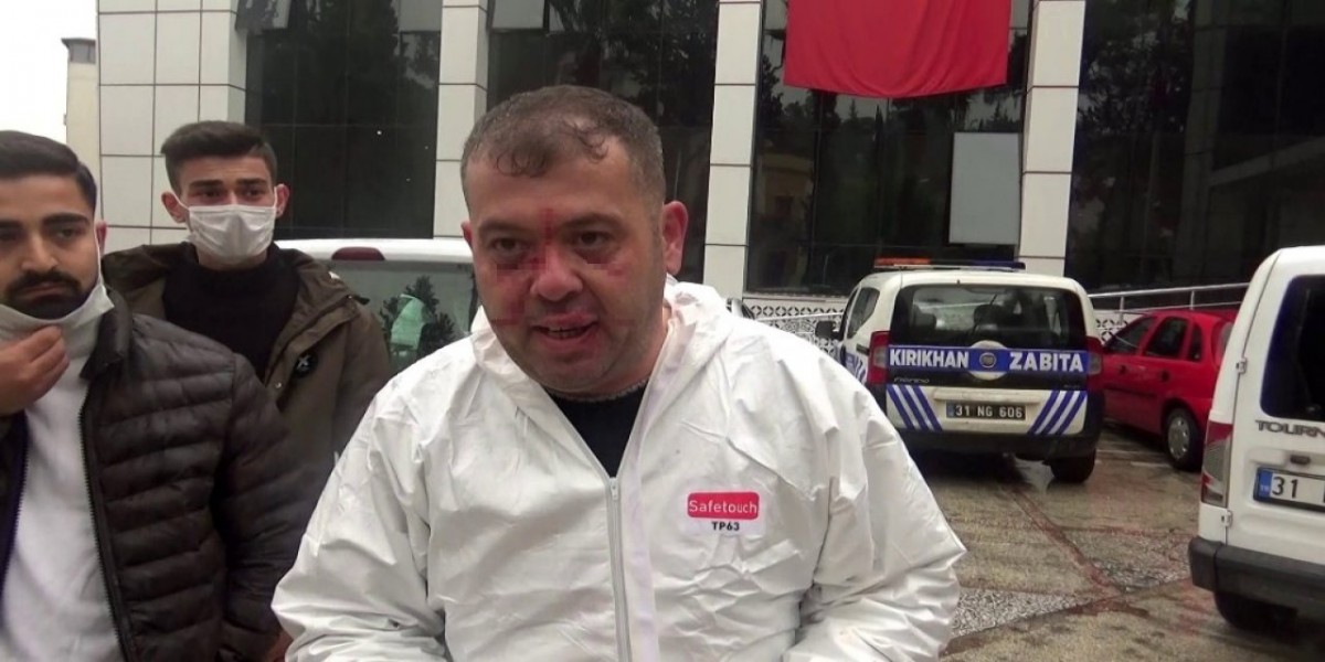Ambulansa Yol Vermeyen Şahıs Ambulans Şoförüne Saldırdı!