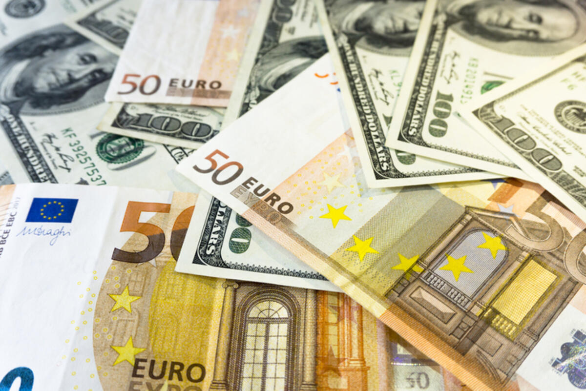 Dolar ve Euro'da Düşüş
